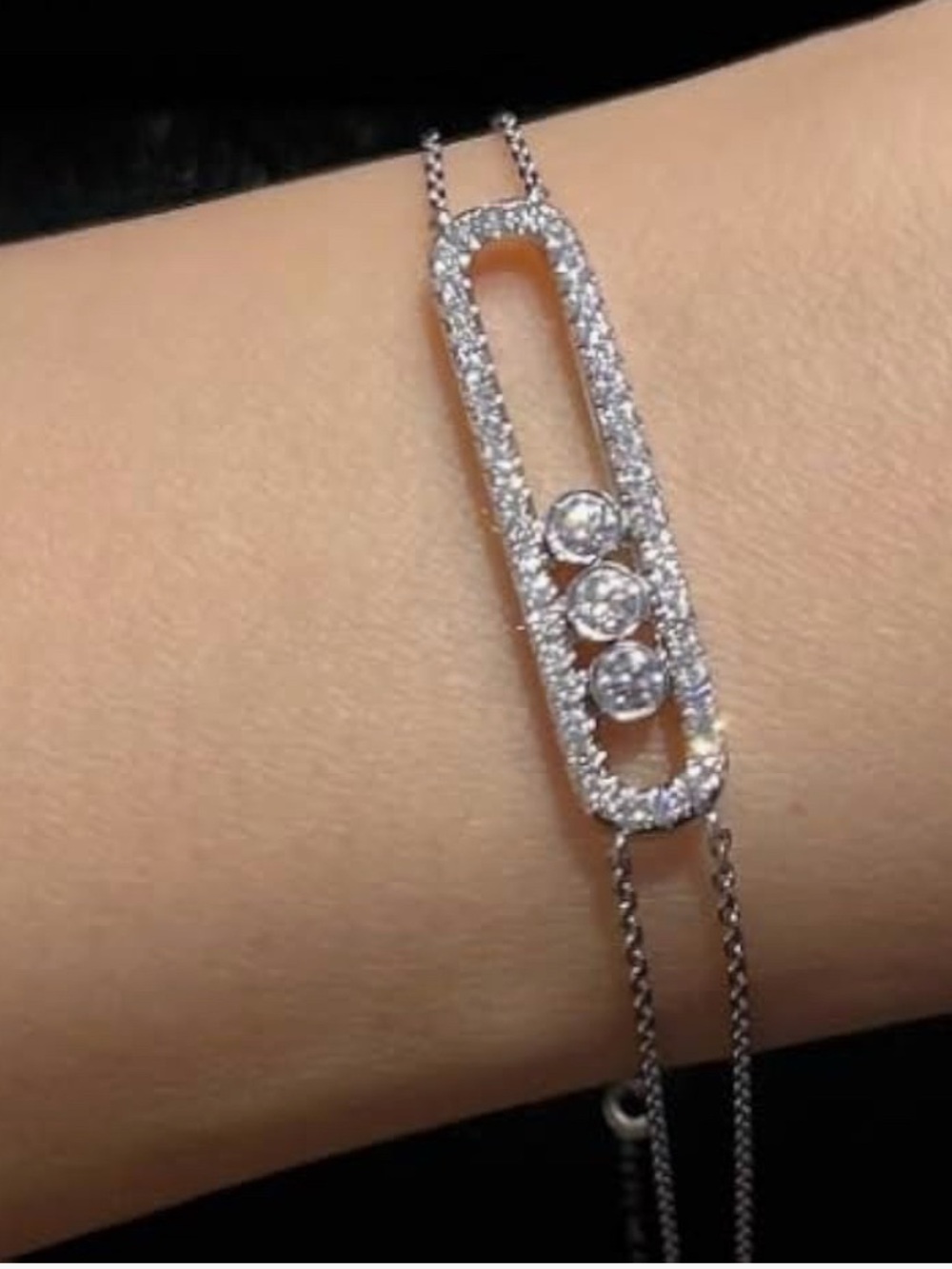 Gorgeous luxurious bracelet with double strands and moving diamonds - NEW